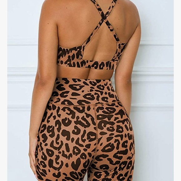 Leopard print workout set - Picture 3 of 5